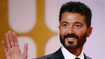   خالد النبوي يهنئ المخرج محمد عبد العزيز علي تكريمه بـ مهرجان القاهرة السينمائي