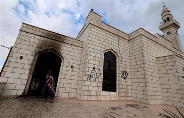 الأوقاف الفلسطينية تستنكر حرق مستعمرين إسرائيلين لمسجد بمنطقة سلفيت