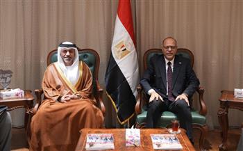   وزير العمل يبحث مع السفير الإماراتي تعزيز التعاون في التدريب وتنقل الأيدي العاملة