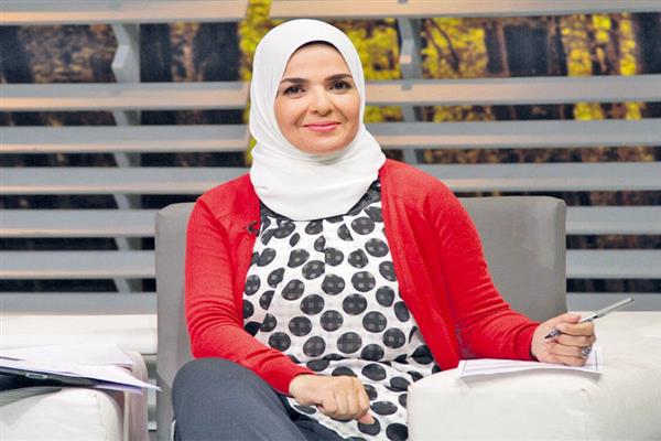 في عيد ميلادها… منى عبد الغني: صوت عبر الأجيال وامرأة اختارت أن تنهض كلما أوجعتها الحياة