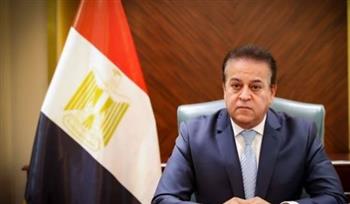   الصحة تتابع حالة الطبيب المصاب بطلق ناري طائش وتقدم كل الدعم الطبي