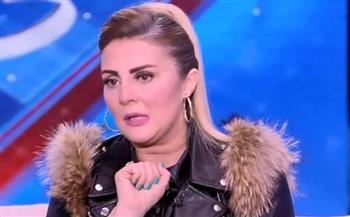  رانيا محمود يس تحذر من التدخل في حياة مي عز الدين العائلية