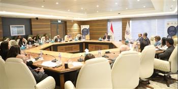   وزير الصحة يستقبل وفد البنك الدولي ونائب وزير سوق العمل السعودي