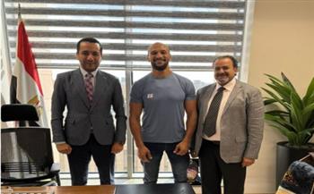   كرم جابر يبدأ جولة لتقييم مواهب المشروع القومي للموهبة والبطل الأولمبي للمصارعة
