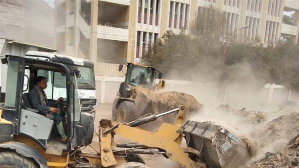 محافظة الجيزة تشن حملات لرفع الإشغالات والتعديات على الطريق العام