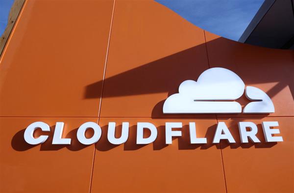 "Cloudflare" تشرح سبب انقطاع خدمات الإنترنت