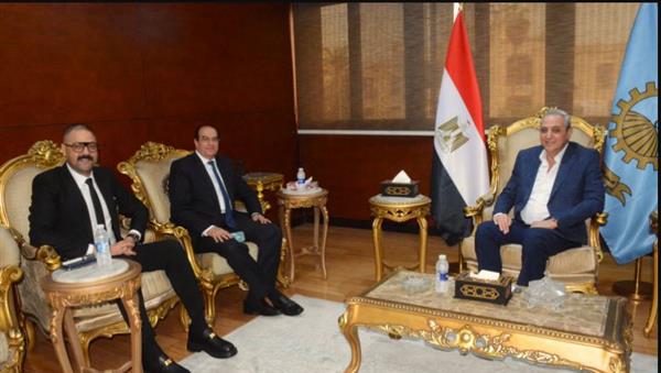 محافظ الغربية يواصل استقبال أعضاء مجلس الشيوخ الجدد