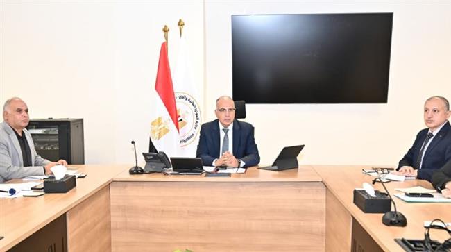 وزير الري يتابع حالة منظومة الصرف الزراعي والتوسع في معالجة وإعادة إستخدام مياهه