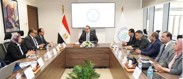 رئيس "الرعاية الصحية" يعقد اجتماعاً لمراجعة المسودة النهائية لاستراتيجية الهيئة