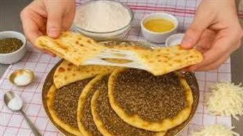   مناقيش بالجبنة سهلة ولذيذة 