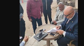   بـ "مكتب ميداني"..أبو الغيط يباشر تطوير طريق إسكو ويستقبل شكاوى المواطنين