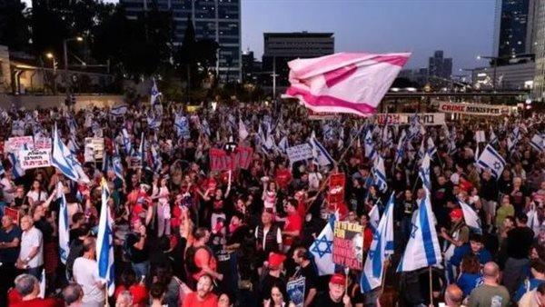 آلاف الإسرائيليين يتظاهرون في تل أبيب للمطالبة بالتحقيق في إخفاقات 7 أكتوبر