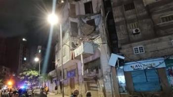   انهيار جزئي بعقار بشارع جمال عبد الناصر في حي المنتزة بالإسكندرية 