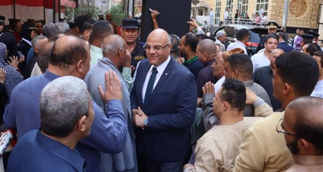 محافظ القليوبية يتابع انتخابات مجلس النواب ويشيد بالإقبال الوطني