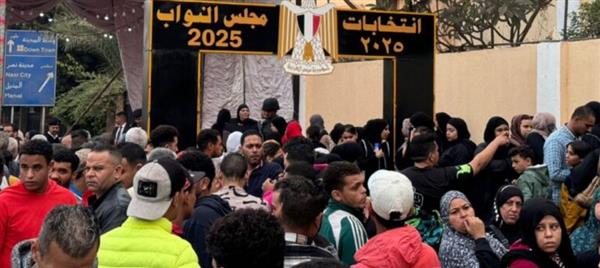 وفود الجامعة العربية تتفقد لجان الانتخابات لضمان سيرها المنتظم