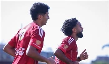حسين الشحات يبدأ المشاركة تدريجيًّا في تدريبات الأهلي