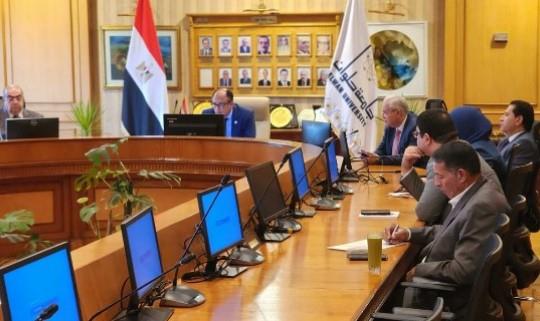 تزامنًا مع فعاليات حملة "الـ 16 يومًا لمناهضة العنف ضد المرأة".. إضاءة مبانى هيئة قضايا الدولة