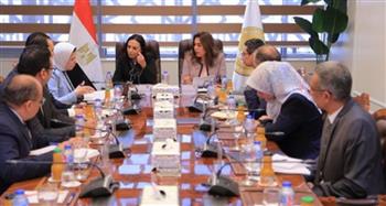   وزيرتا التنمية المحلية والتضامن تبحثان دعم جهود الهلال الأحمر المصري
