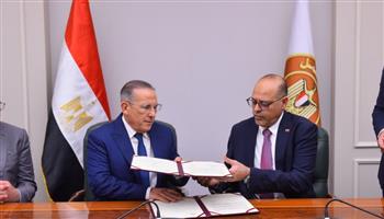   العمل توقع بروتوكول تعاون مع الاتحاد المصري للغرف السياحية