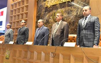   محافظ أسيوط يستعرض مستجدات برنامج التنمية المحلية