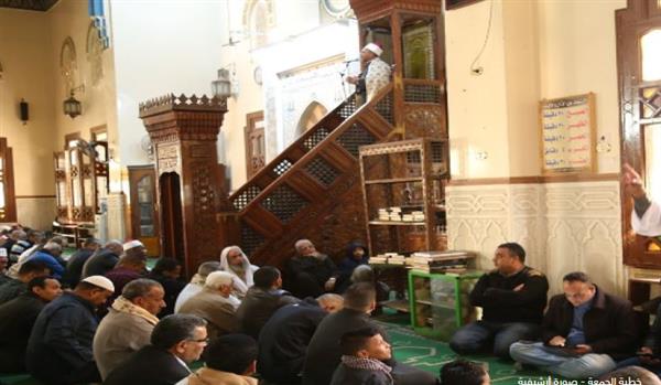 قيم الاحترام لكبار السن تتصدر خطبة الجمعة مع افتتاح المساجد