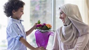 ما حدود الابن من الرضاعة وحقوقه؟