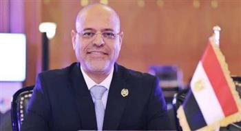    وزير العمل يدعو الشباب للاستفادة من مبادرة التدريب المهني داخل المنشآت 