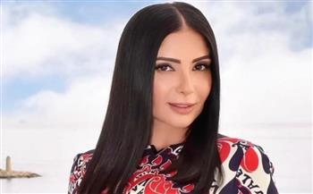   يسرا تشيد بفيلم "الست" وتثني على أداء منى زكي وتريلر العمل