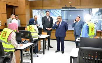   محافظ الدقهلية يتفقد مركز الشبكة الوطنية للطوارئ ويؤكد سرعة الاستجابة لشكاوى المواطنين