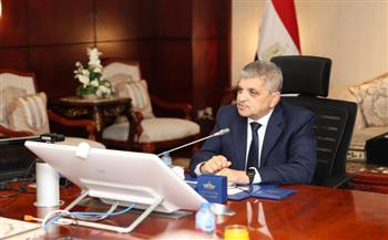   الفريق أسامة ربيع: عودة 229 سفينة للعبور من قناة السويس خلال شهر أكتوبر 