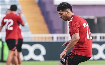 إمام عاشور يظهر في مران الأهلي في الإمارات