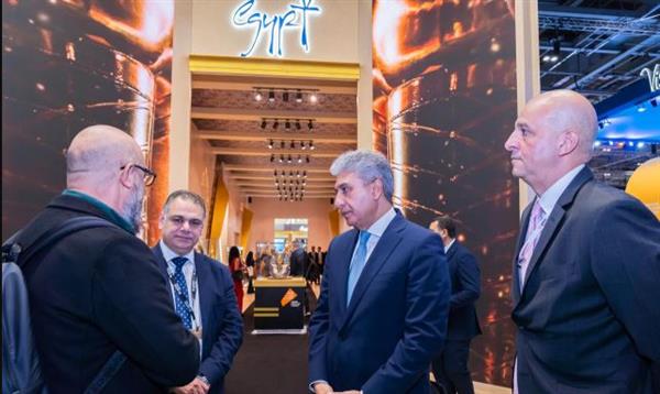 وزير السياحة يفتتح الجناح المصري المُشارك في بورصة لندن الدولية للسياحة