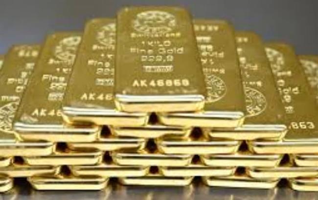 الذهب يتعافى بعد خسائر أسبوعية وسط اضطرابات حادة بأسواق الأسهم
