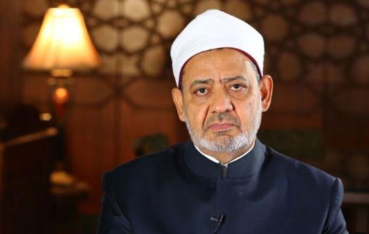 شيخ الأزهر يعزّي رئيس مجلس إدارة المعارض للسيرة النبوية في وفاة والدته