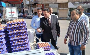   وكيل تموين الإسكندرية يتابع فعاليات سوق اليوم الواحد بحي المنتزه