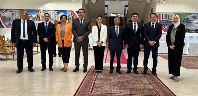 قنصلية مسقط تستقبل الناخبين المصريين في اليوم الأول لانتخابات مجلس النواب