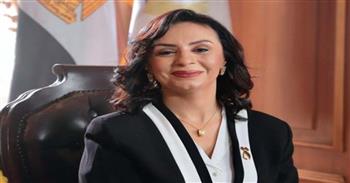   وزيرة التضامن تلتقي نظيرها السنغافوري بالدوحة