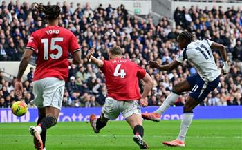   تعادل توتنهام أمام مانشستر يونايتد 2-2 بالدوري الإنجليزي الممتاز