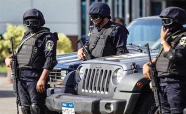 "الداخلية" تكشف ملابسات فيديو اصطدام سيارة ربع نقل بنجل سيدة بالبحيرة