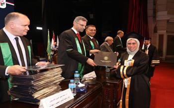 جامعة القاهرة تهنئ الطالبة بسمة الحسيني على هذا الانجاز