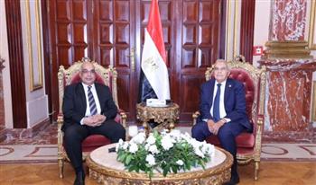   وزير العدل يزور رئيس مجلس الشيوخ لتهنئته بتولي منصبه