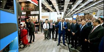   رئيس غرفة الجيزة التجارية يشارك في معرض MEA Industry 2025 لدعم الصناعة الوطنية