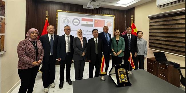 المركز الصينى الإفريقى يستقبل وفداً صينياً لتعزيز التعاون في الاقتصاد الأزرق