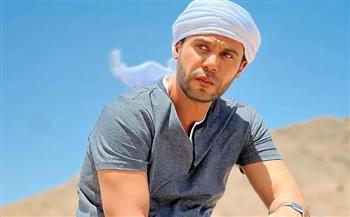   محمد إمام يعد الجمهور بتجربة فريدة بعد استئناف تصوير "الكينج"
