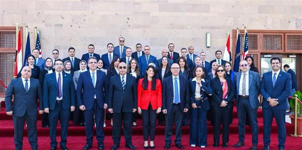 وزيرا "التخطيط " و"العدل" يشهدان تكريم القاضيات والقضاة