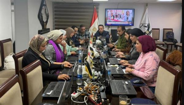 غرفة عمليات التنسيقية تواصل انعقادها لمتابعة تصويت المصريين في الدوائر الملغاة