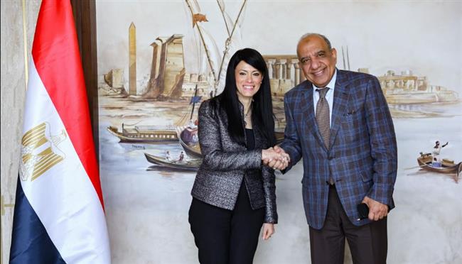 وزيرا التخطيط والكهرباء يؤكدان استمرار التنسيق المشترك لدعم قدرات قطاع الكهرباء