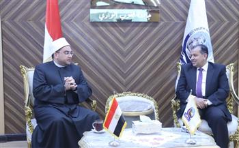   رئيس جامعة قنا يستقبل الشيخ أحمد البصيلي ويؤكد دور الأزهر في ترسيخ الفكر المستنير