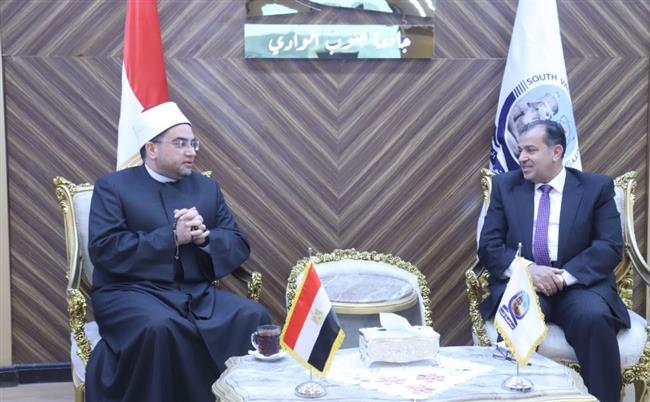 رئيس جامعة قنا يستقبل الشيخ أحمد البصيلي ويؤكد دور الأزهر في ترسيخ الفكر المستنير