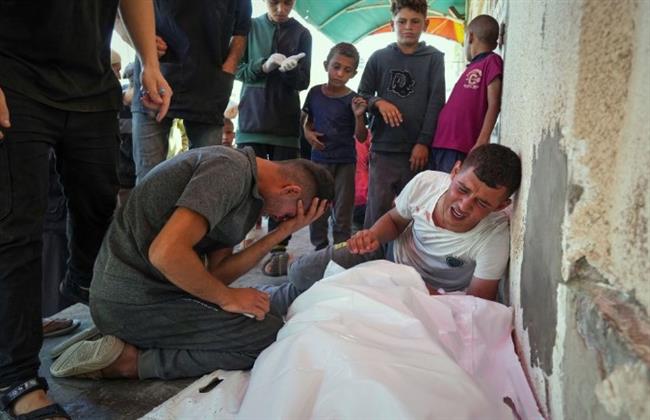 الاحتلال الإسرائيلي يعدم طفلا وسط قطاع غزة